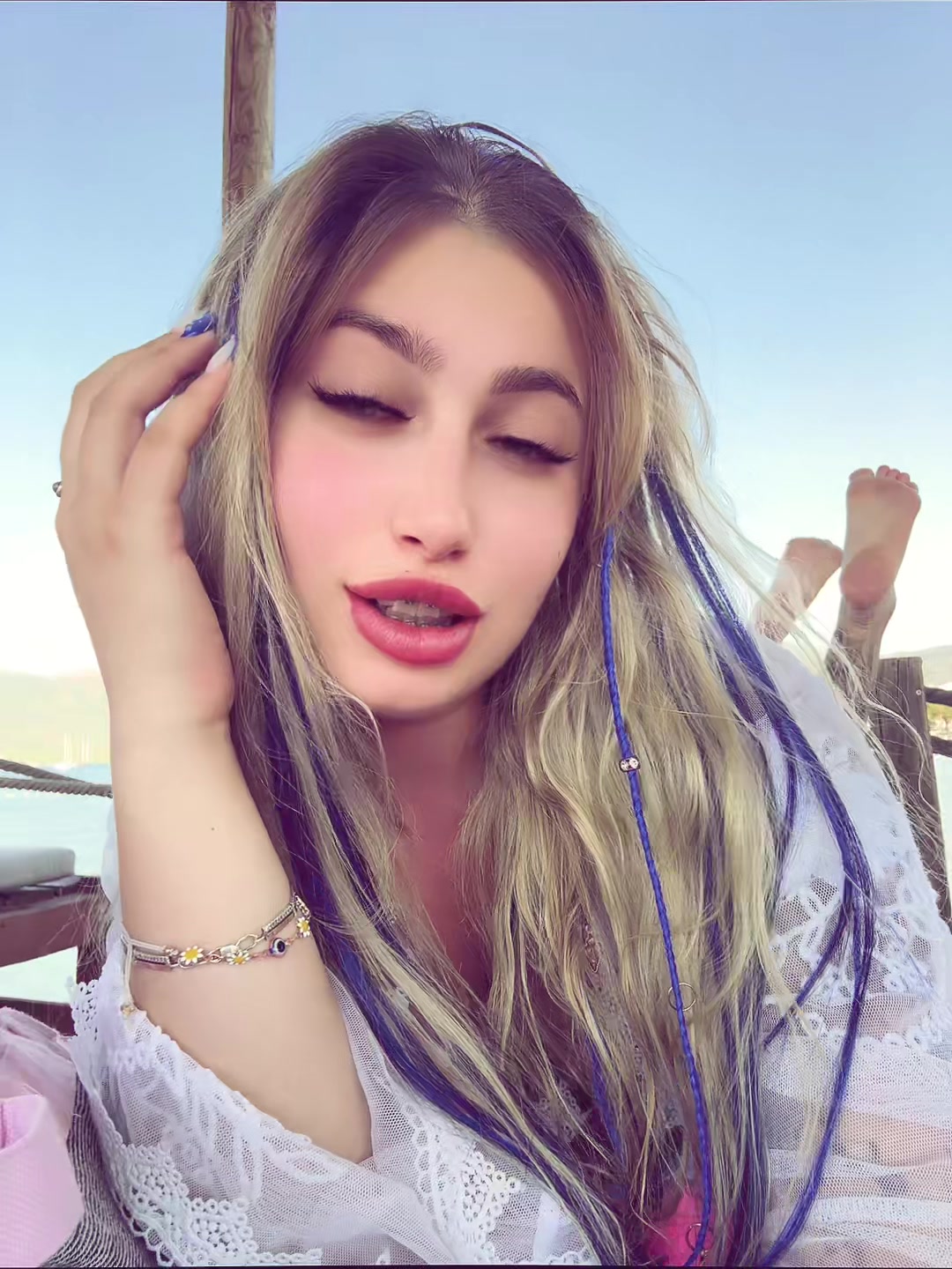 @Sovenok_