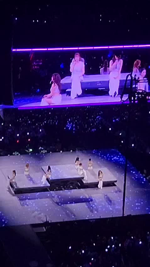 @supernova ☆ Kiss n Tell