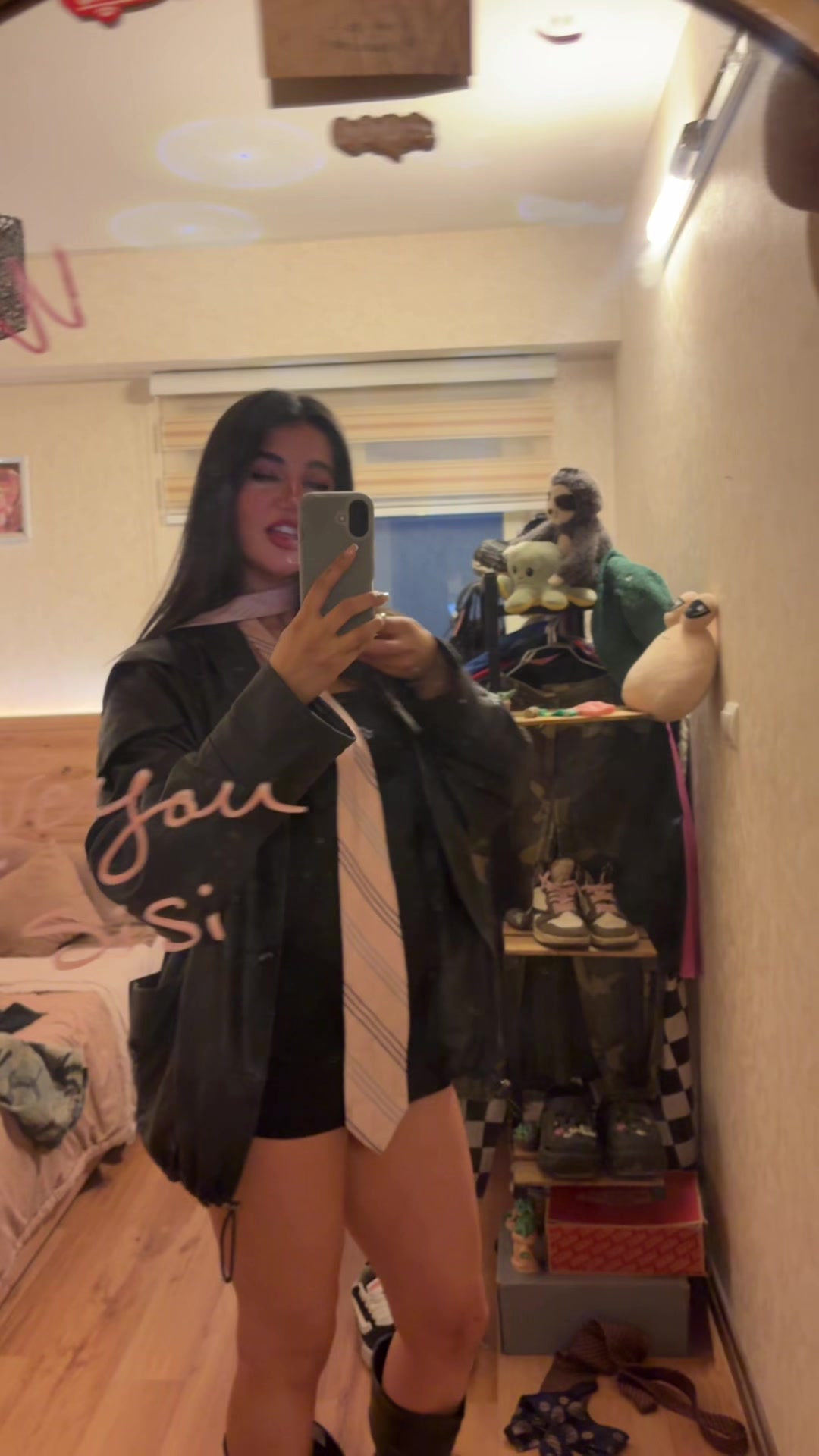 @hwnizb