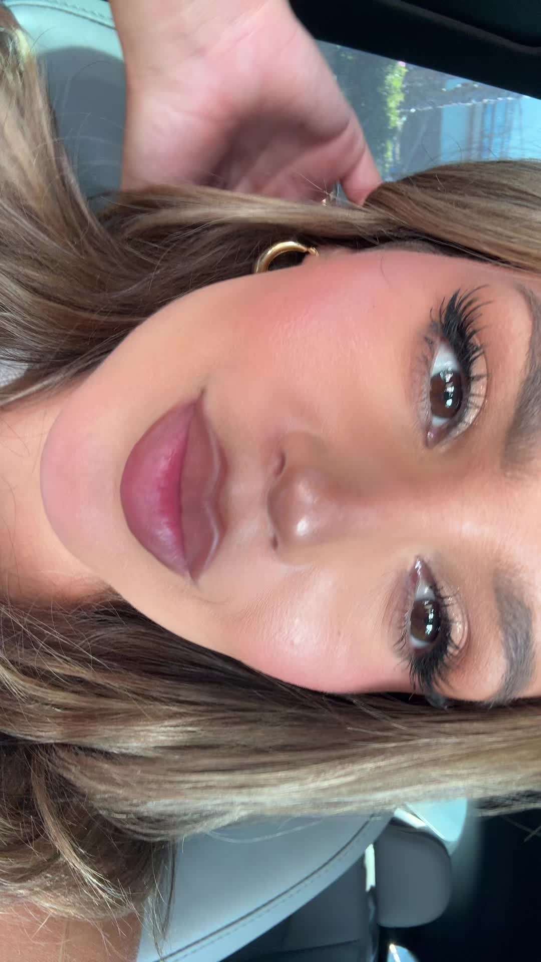 @VAL MERCADO