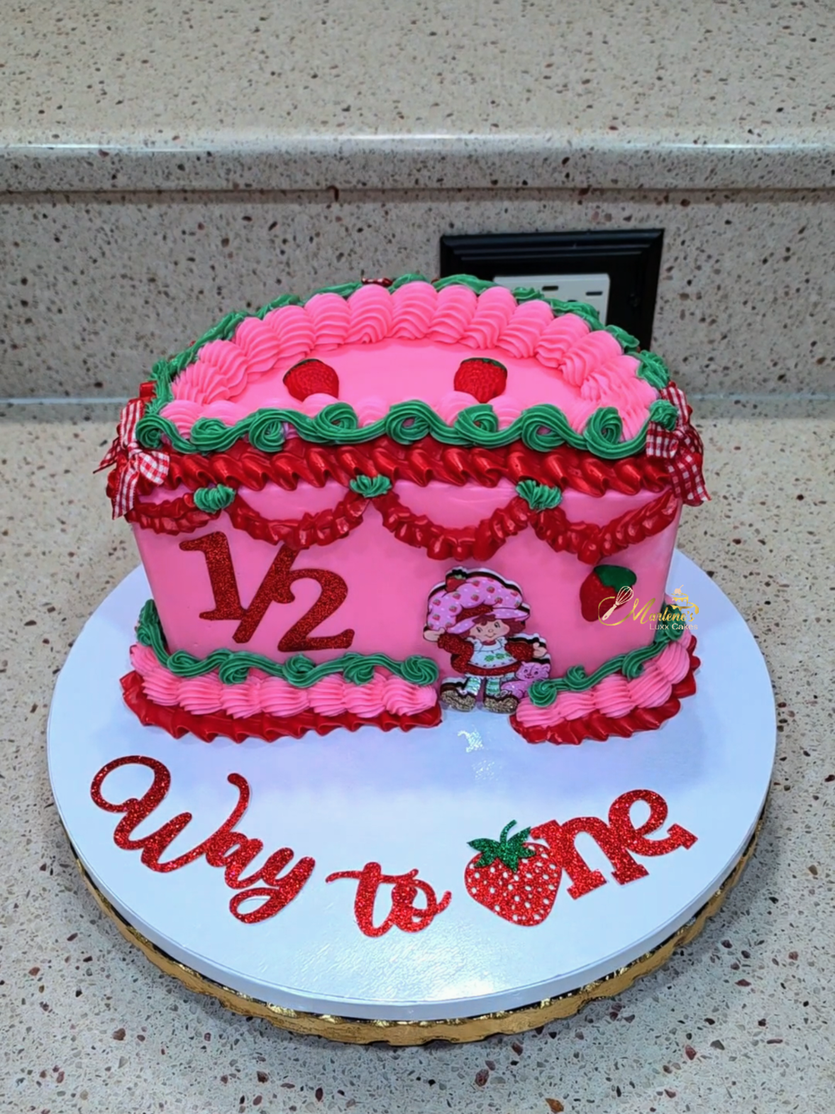 @Marlene'sLuxx_Cakes&Dishes