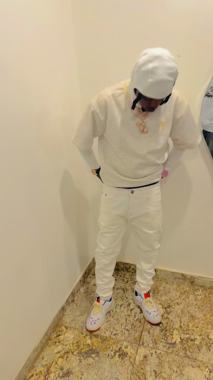 @Yzeebillz