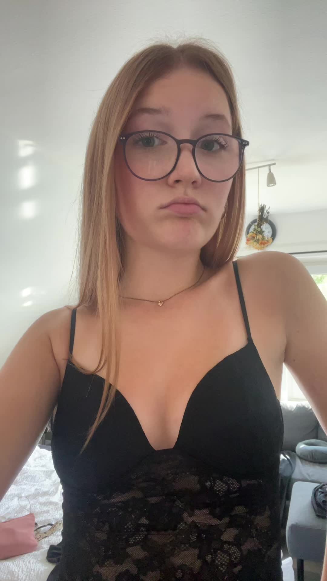 @𝐞𝐦𝐦𝐚