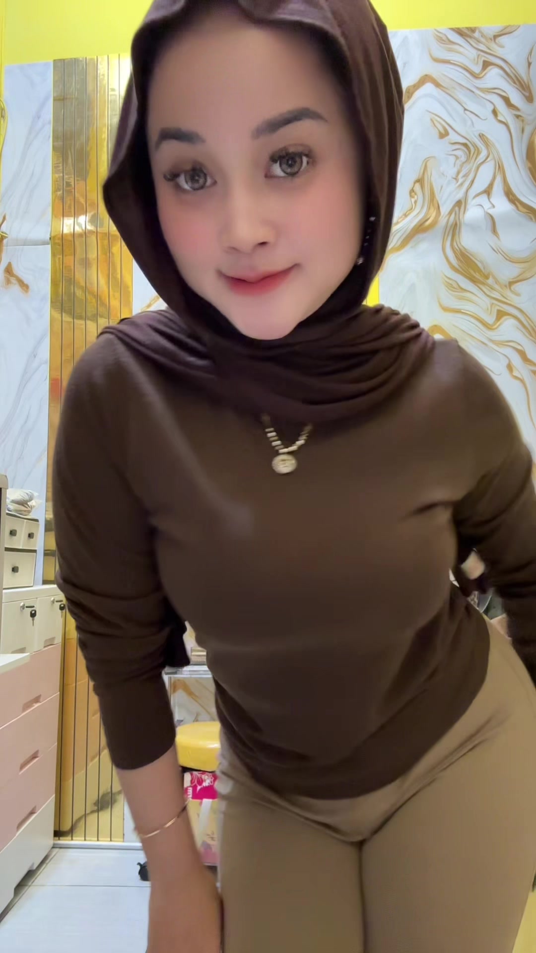 @mungilucub