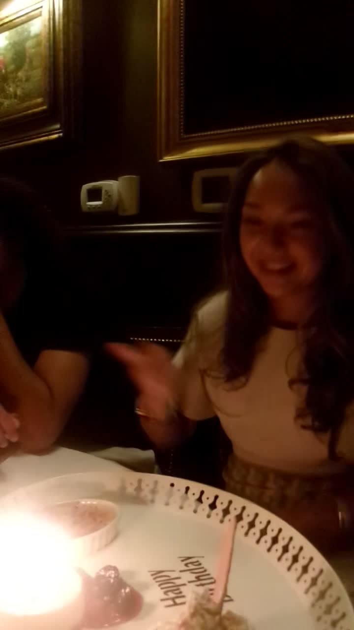 @vicky ayala
