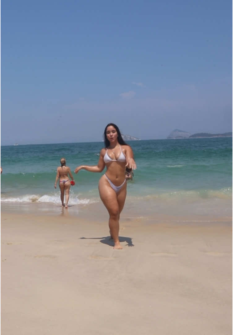 @Clara Luz