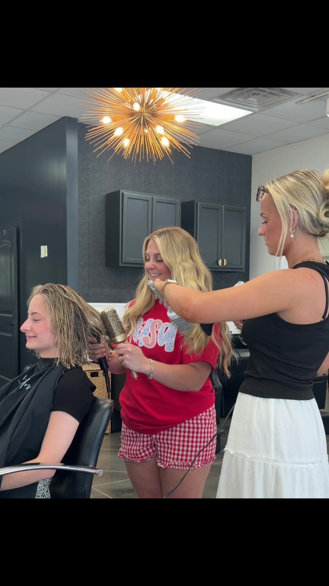 @Taryn | Wifey~Mama~Hairstylist