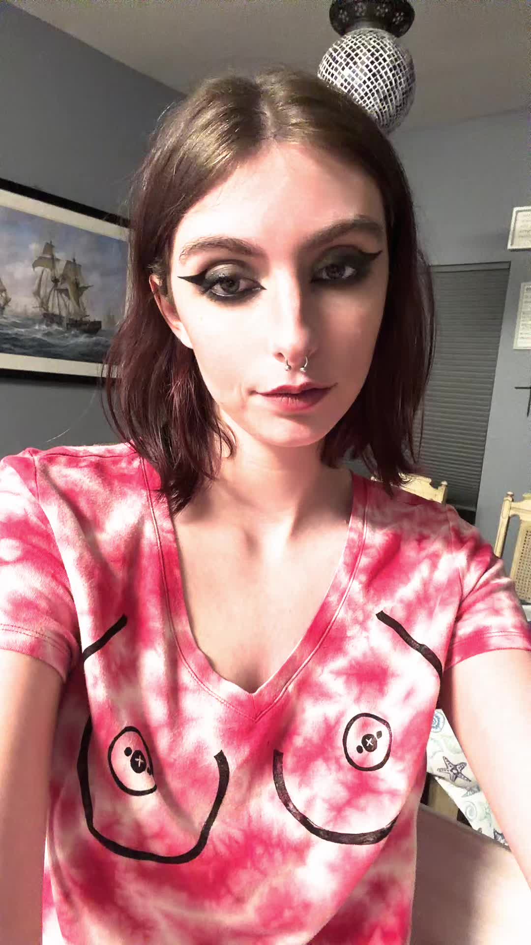 @Ainswoo