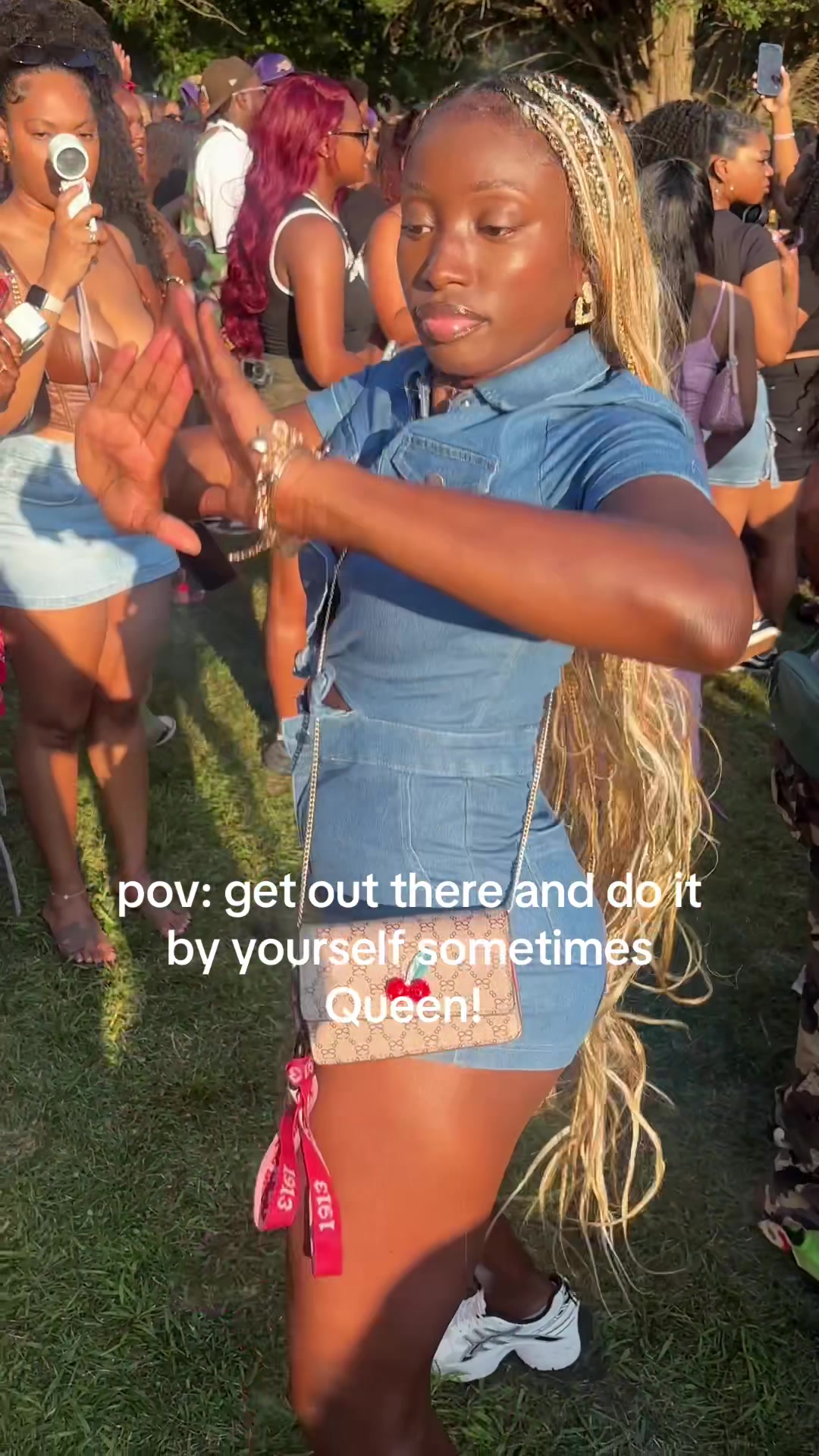 @chloecatherine_