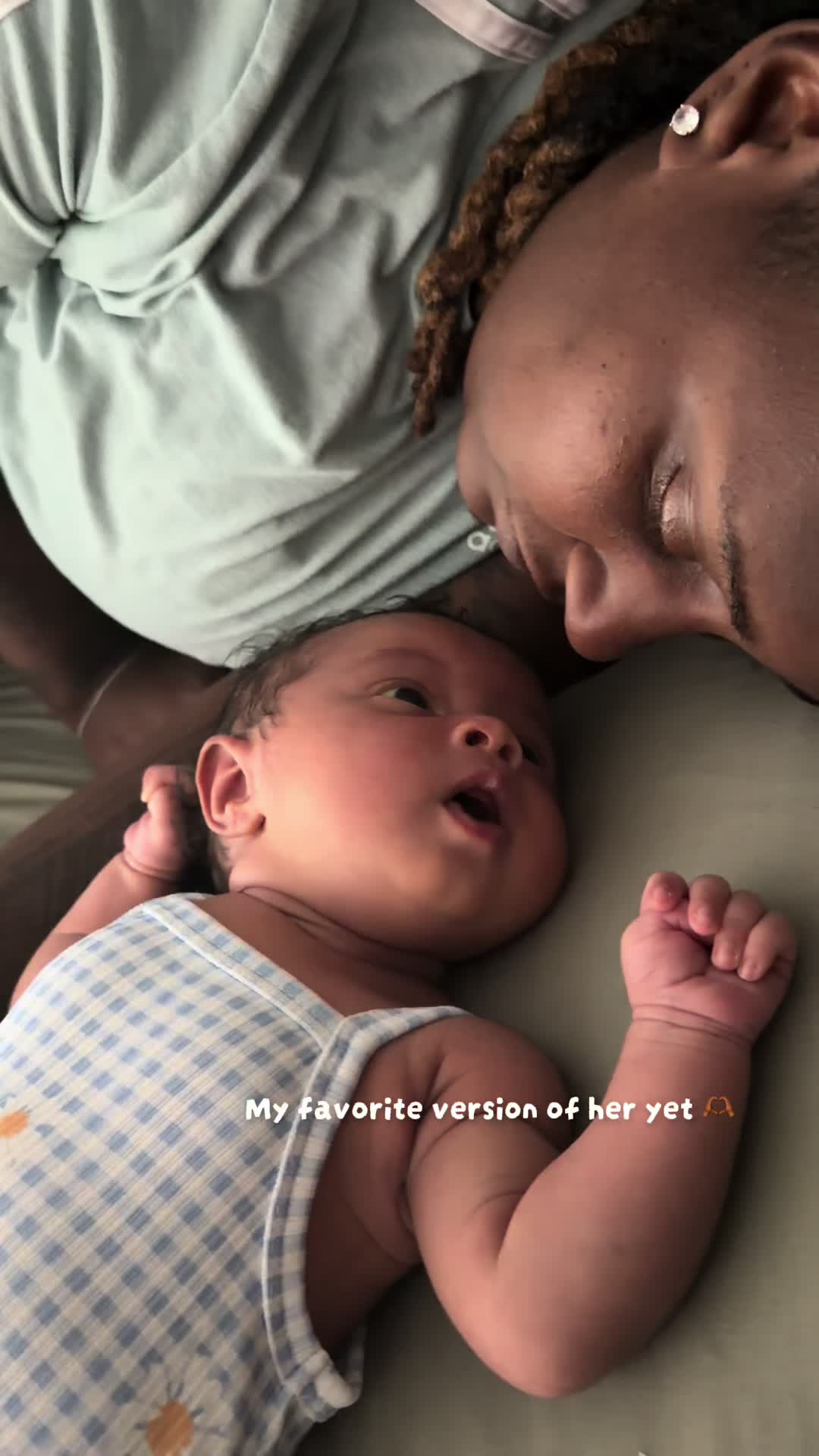 @TwoMomsTooManyKids🐐