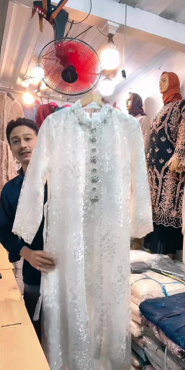 @D2store