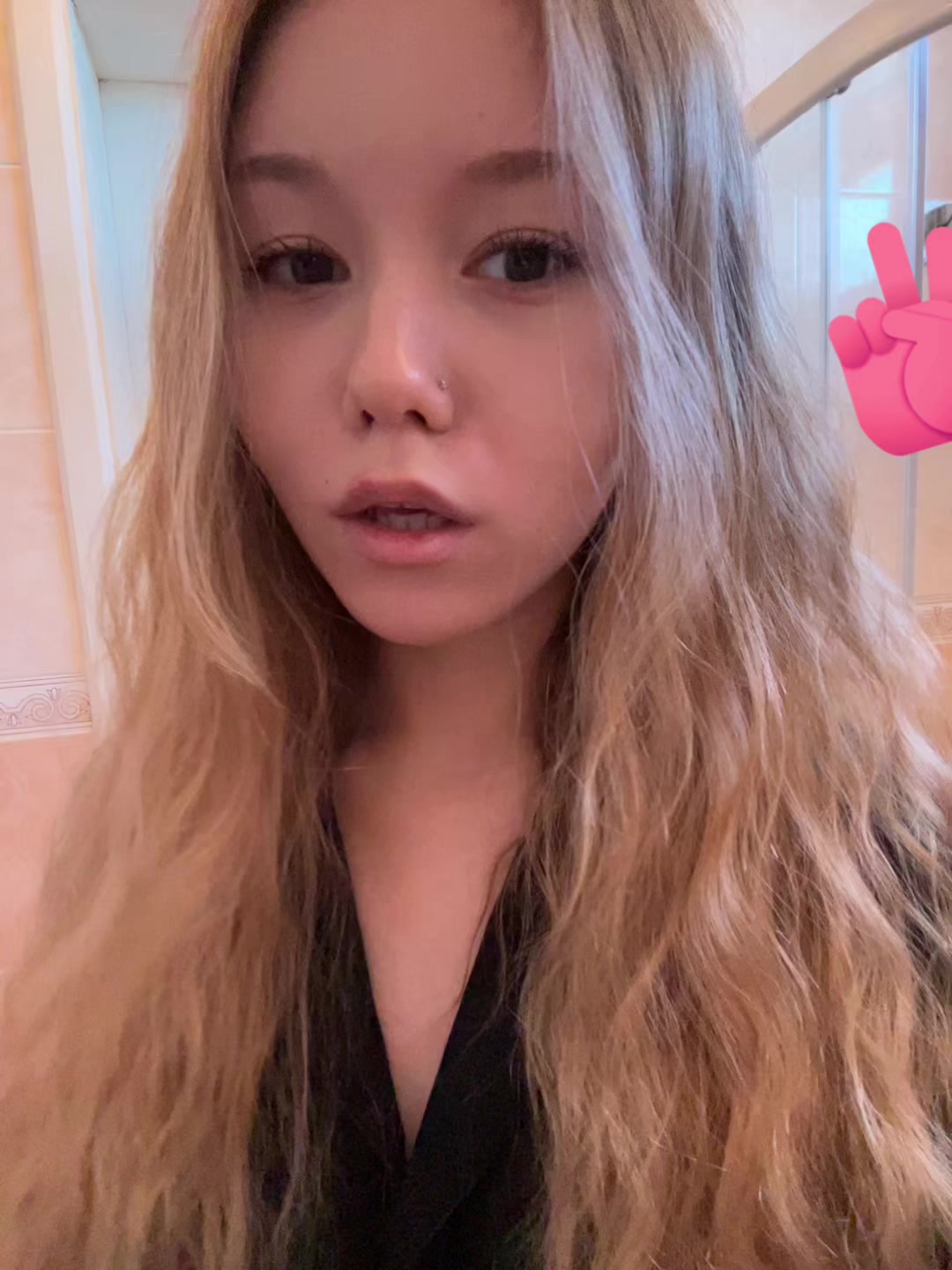 @👣👣