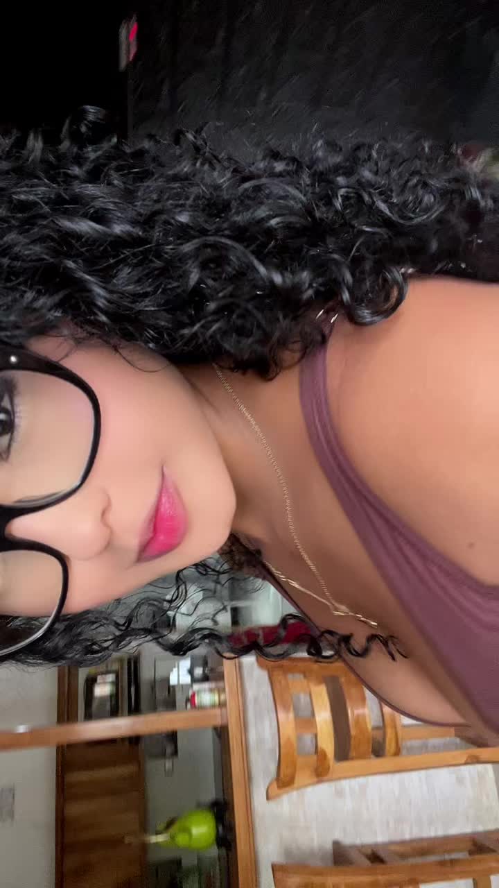 @𝒱𝒶𝓁ℯ🎀.