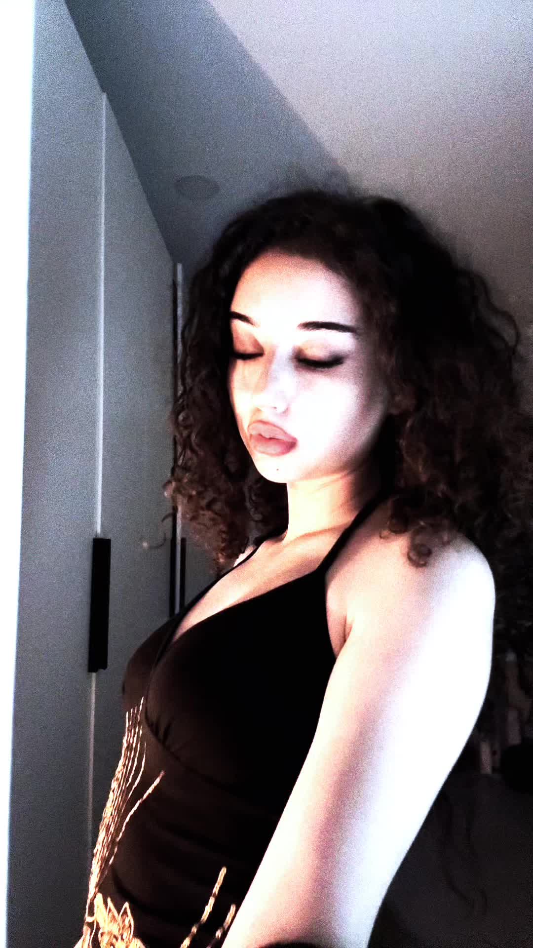 @Öykü Clara