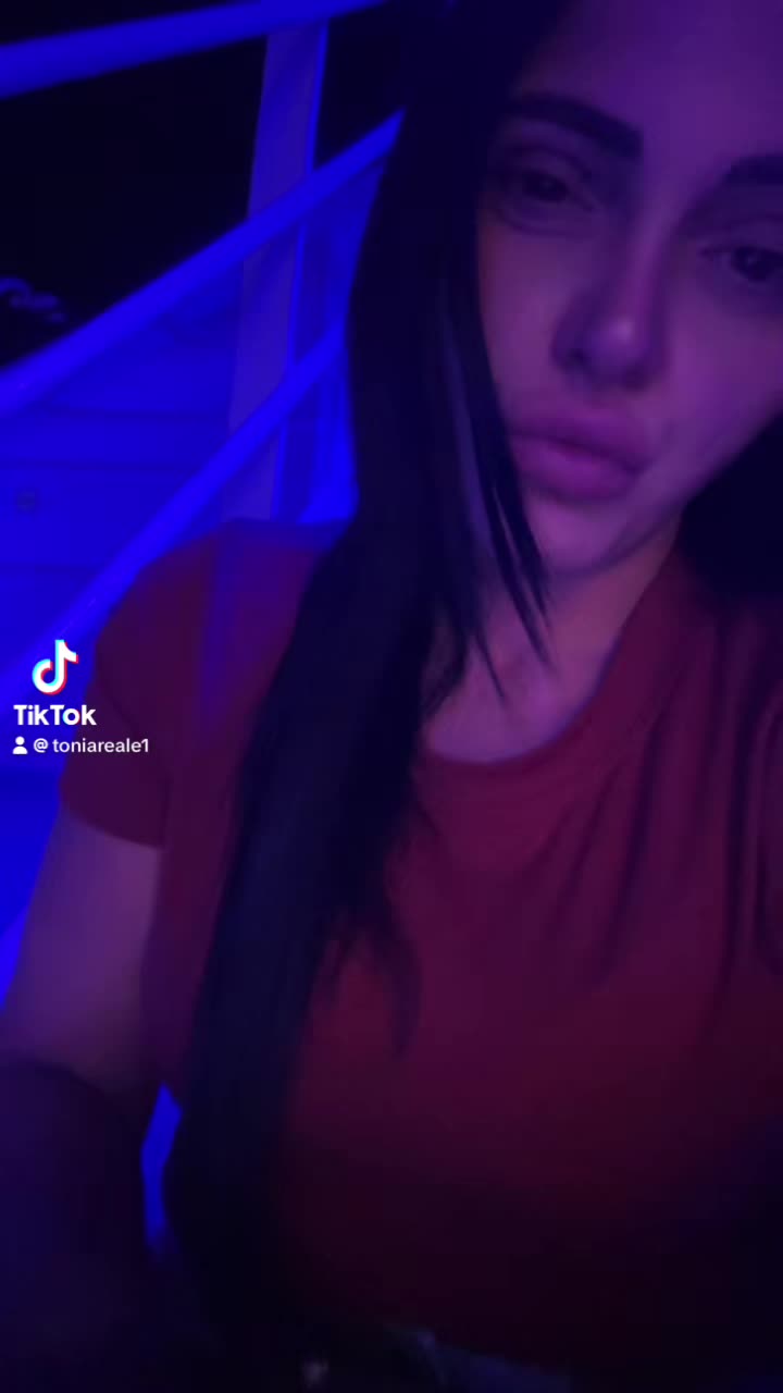 @T&R