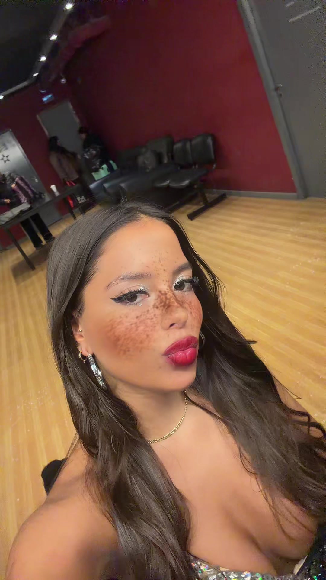 @Melodybareiro