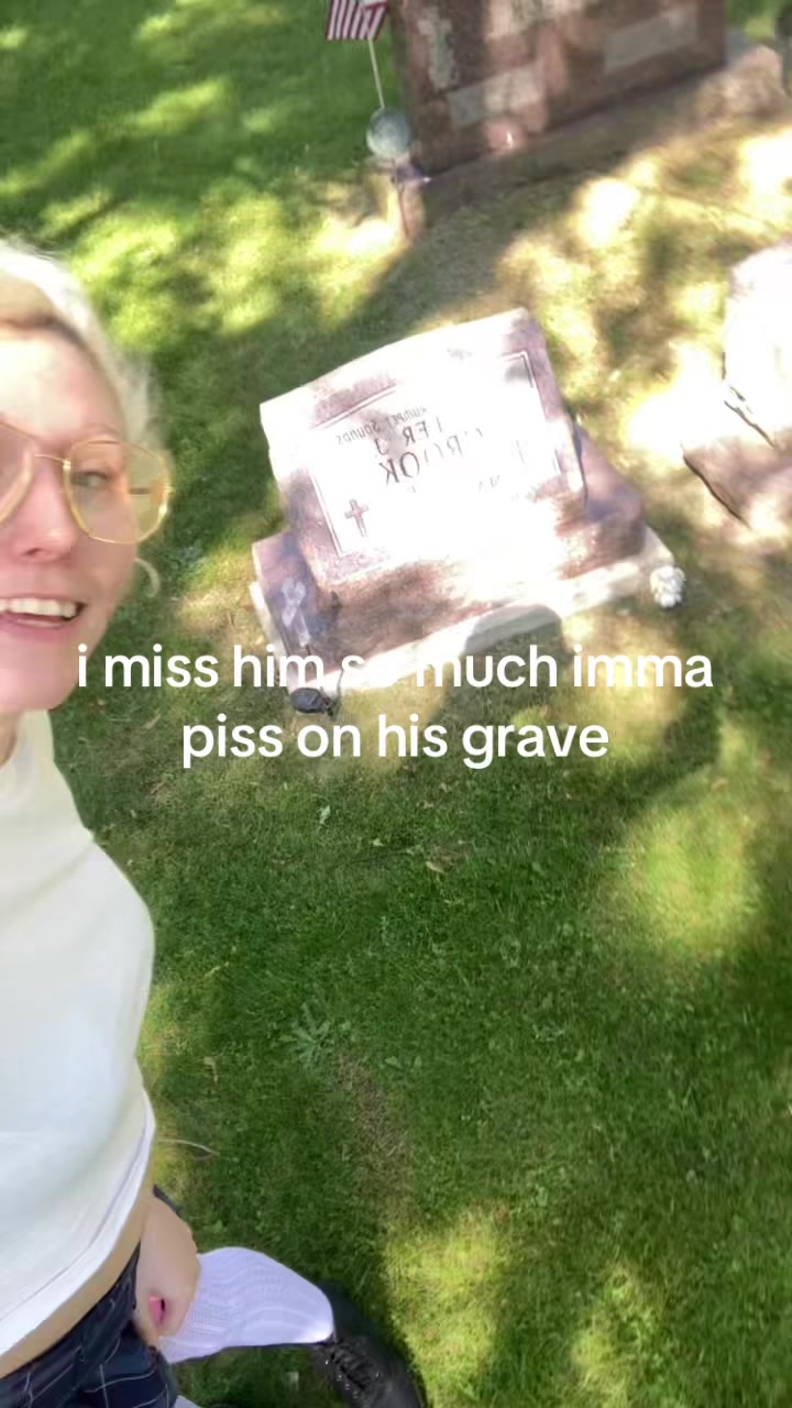 @𝔒𝔡𝔢𝔱𝔱𝔢 ౨ৎ