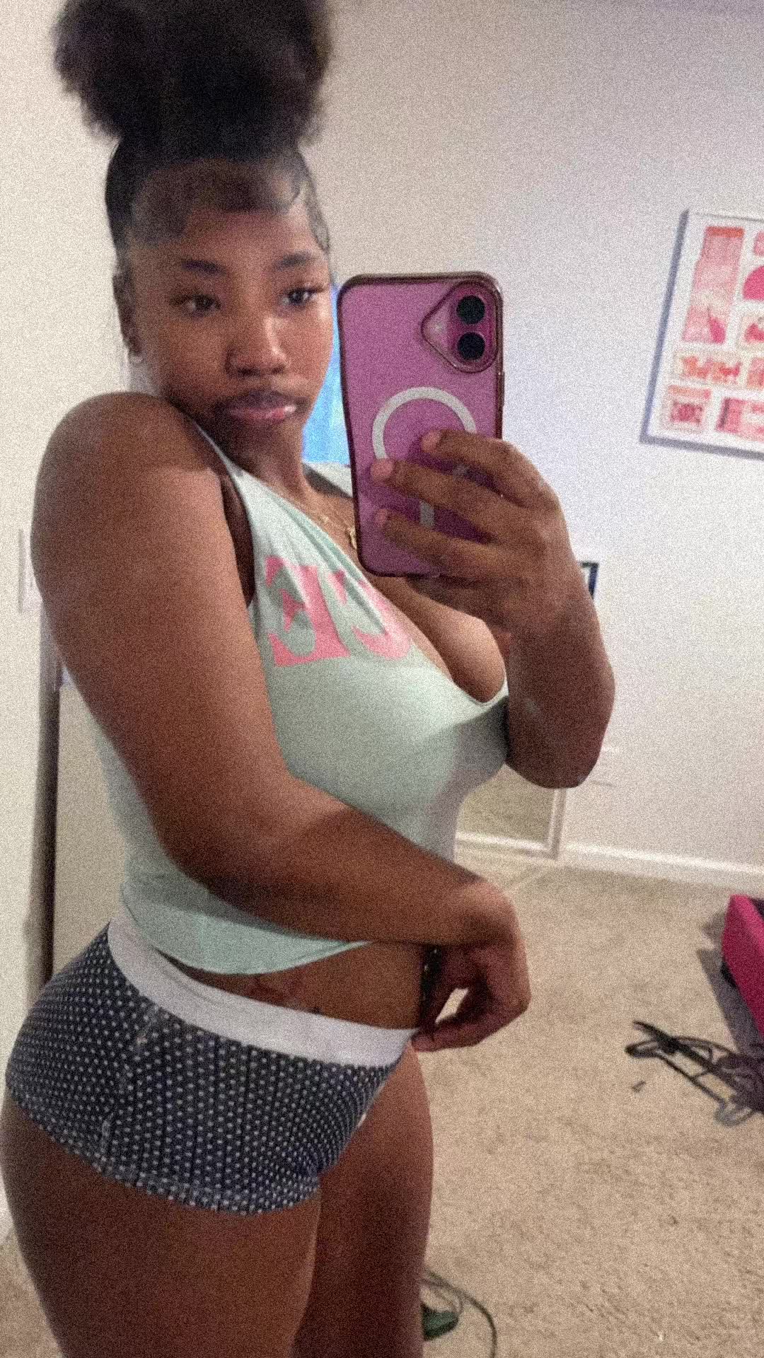 @Emari Danielle