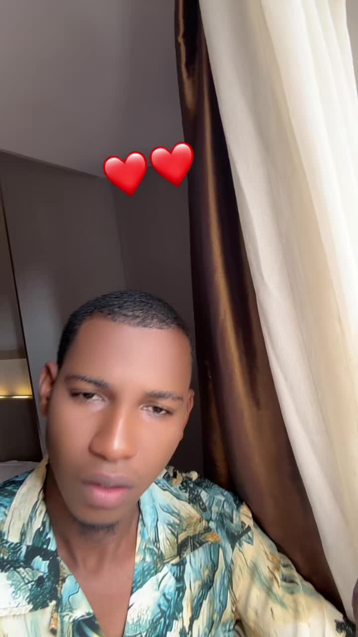 @pewbaby22677223020🇧🇫✈️✈️🇨🇳