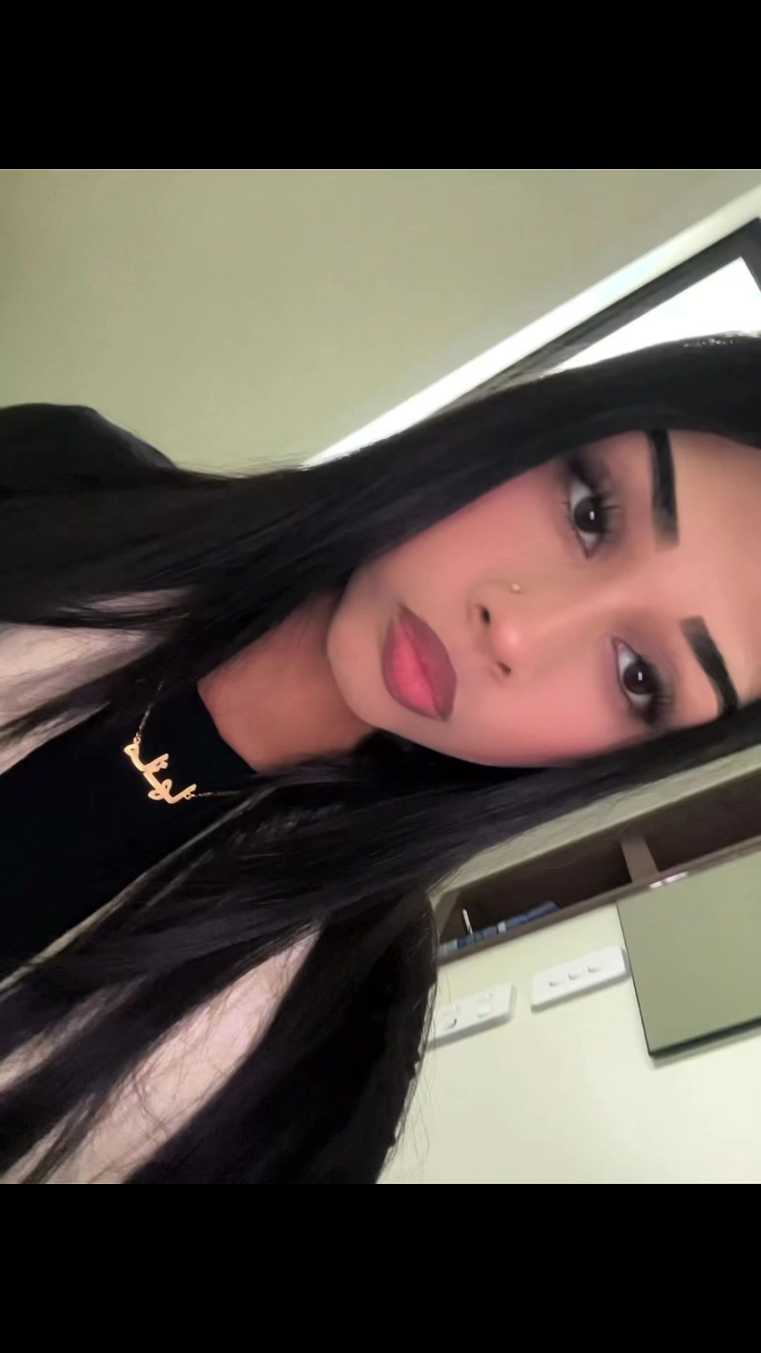 @️