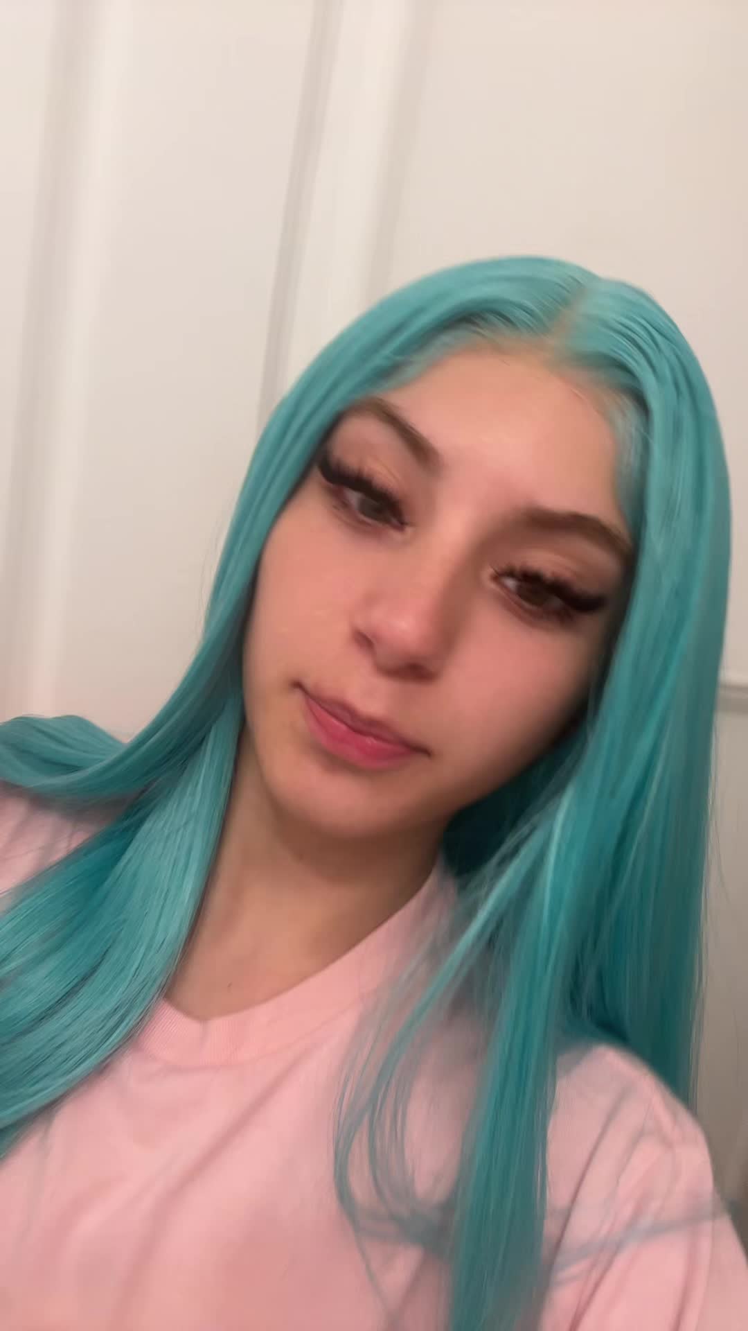 @️