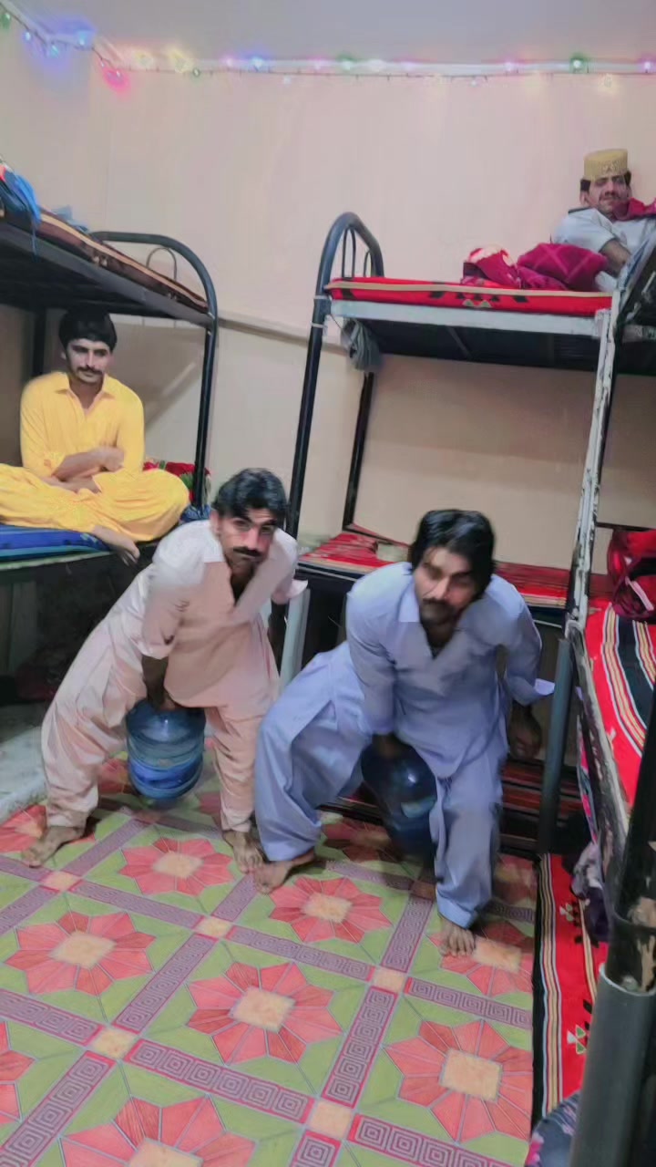 @🇦🇪✈️🇵🇰کنگ بوس سرور جکرانی
