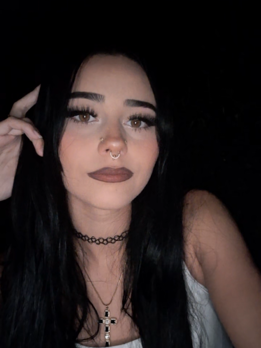 @☽✞𝕷𝖊𝖘𝖑𝒚✞☾