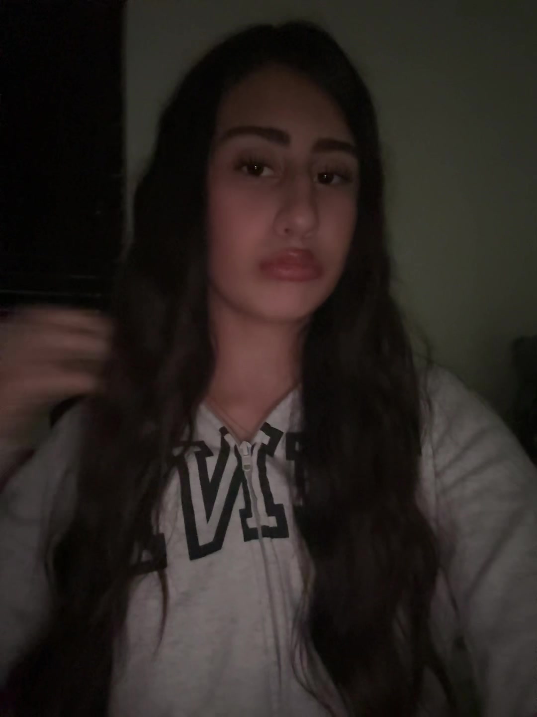 @dani_>l<