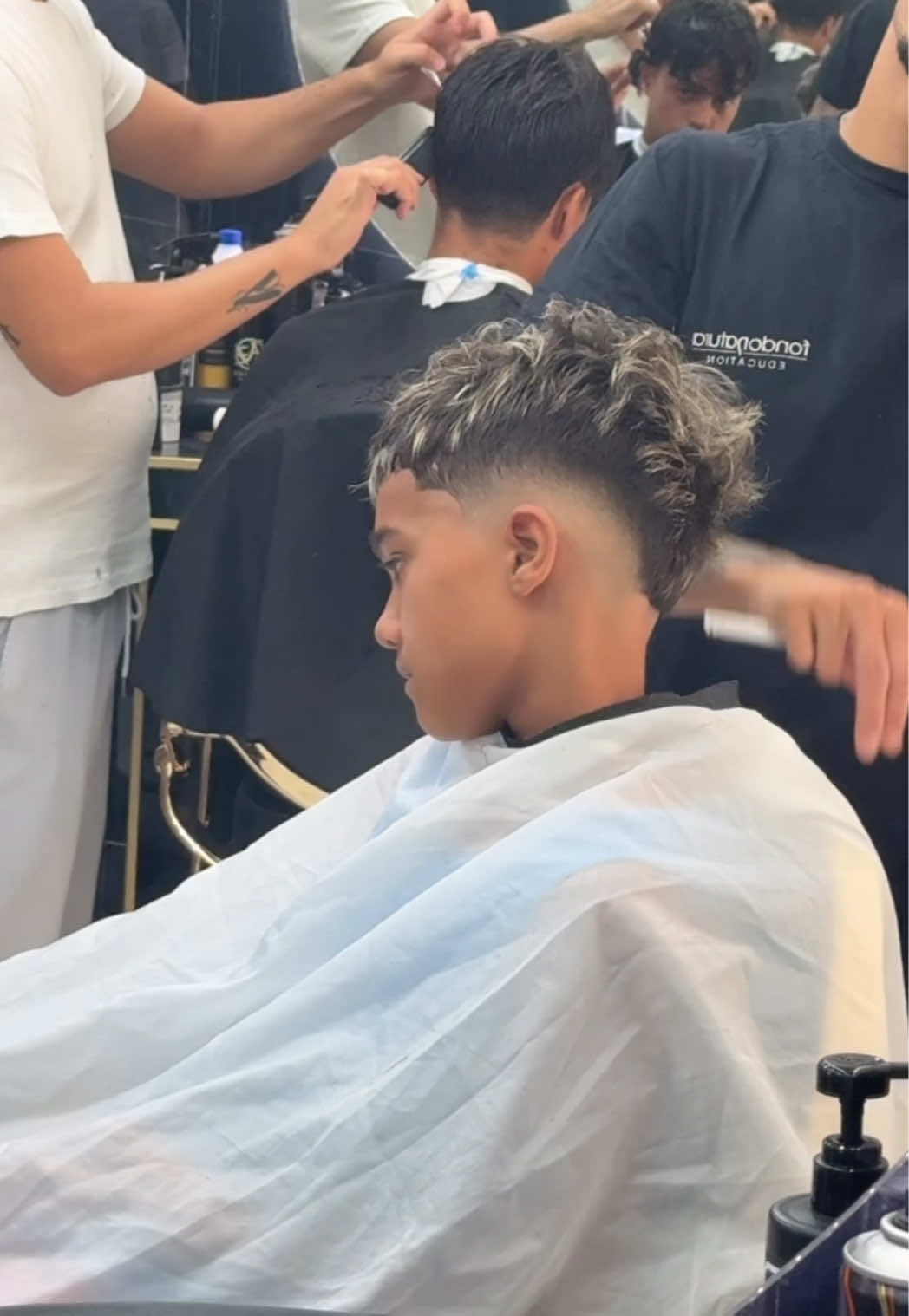 @AZ BARBER