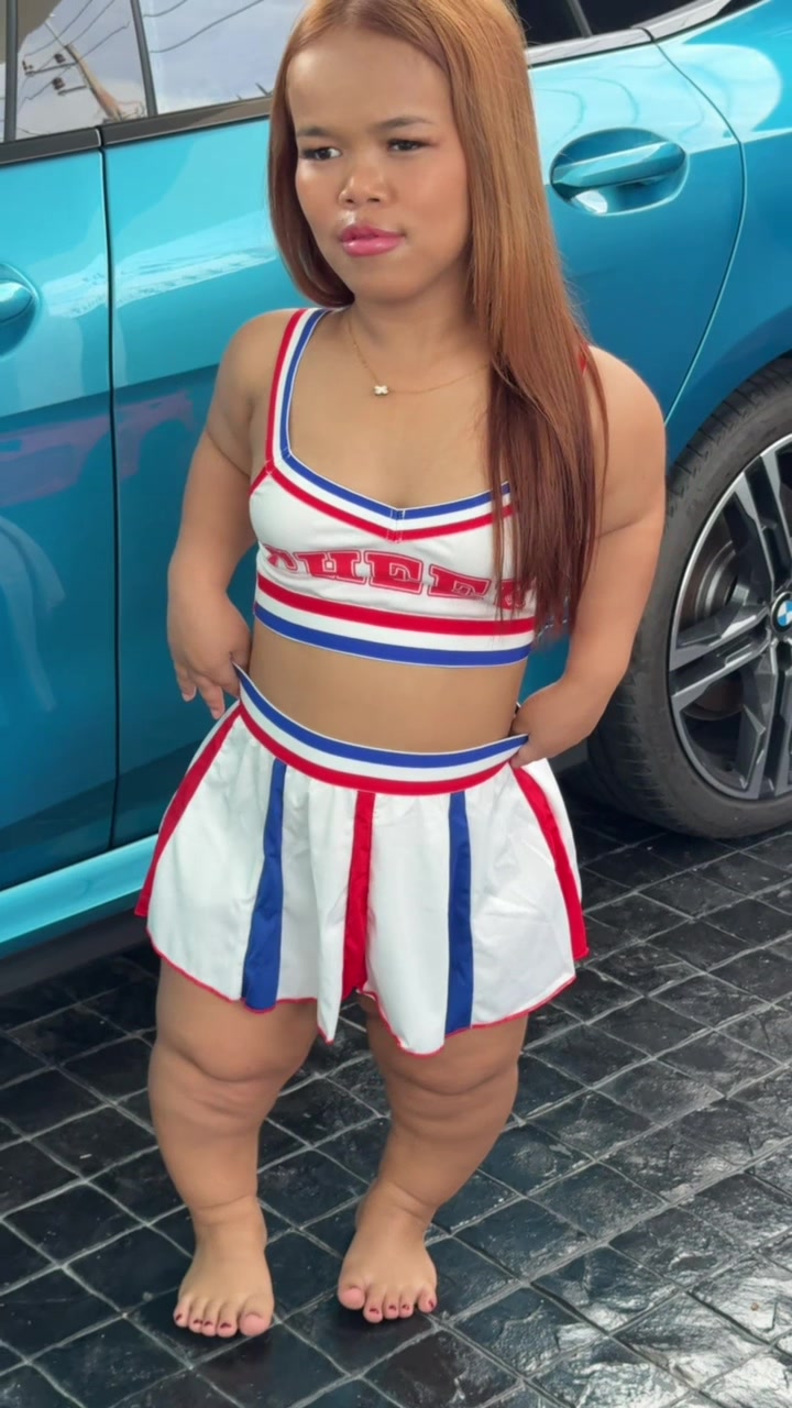 @Lilly Midget