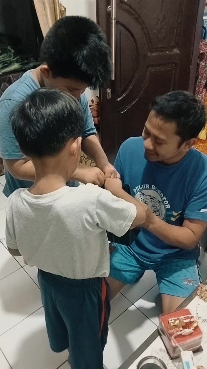 @Dhindhiya