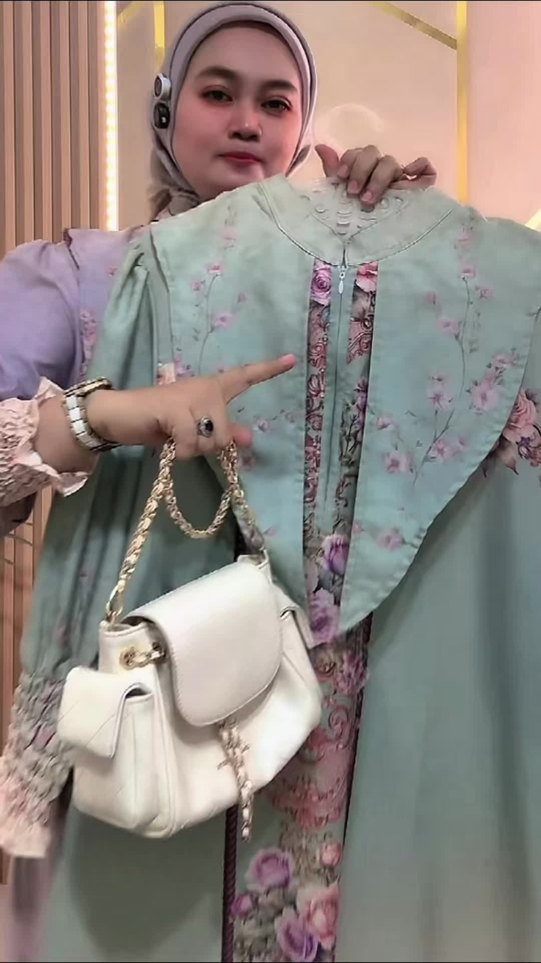 @nailakharisma4