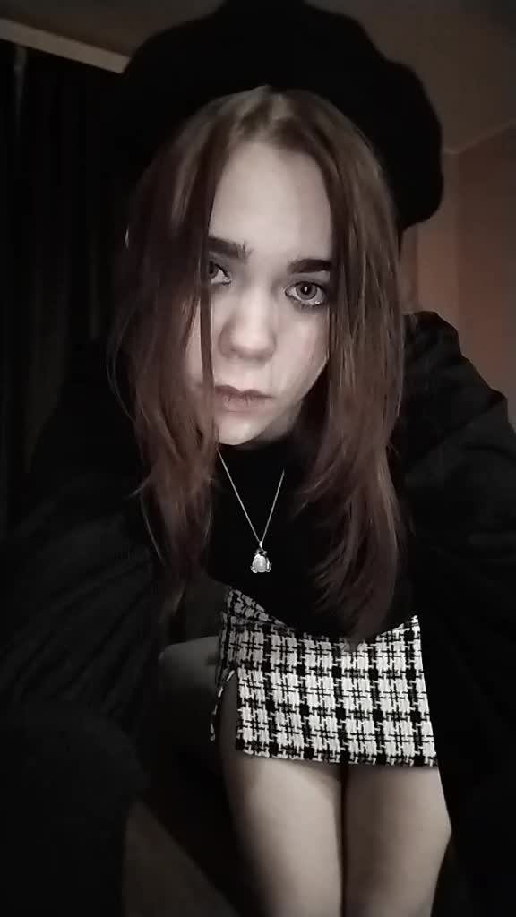 @Упырина