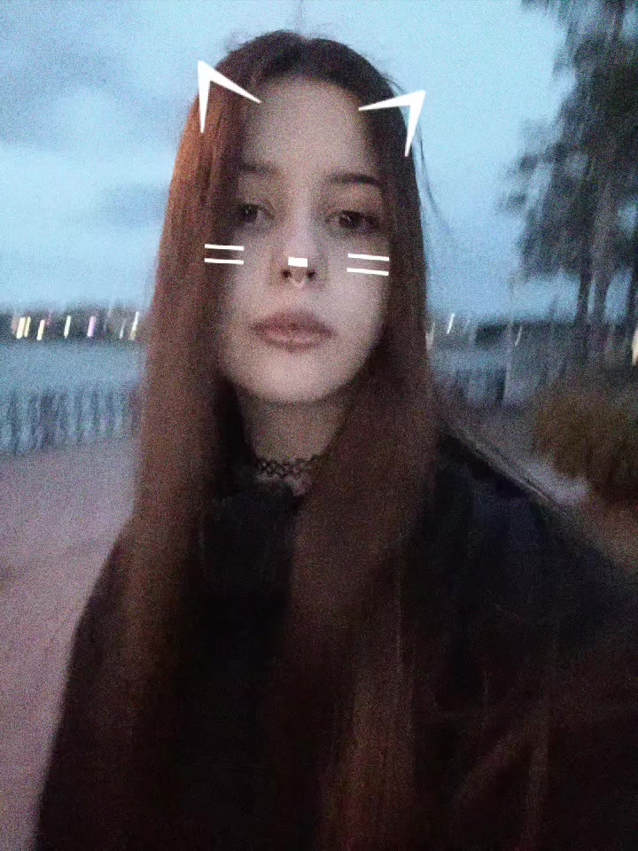 @<3