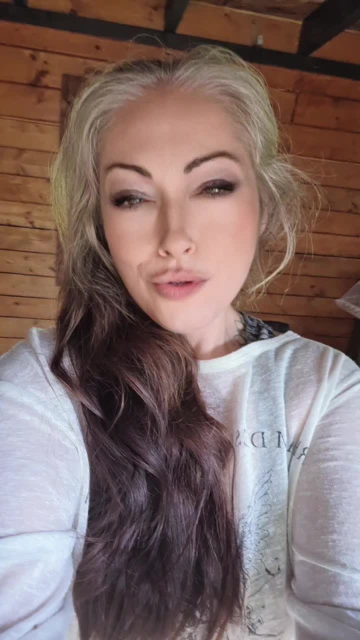 @🐺 LARA WOLF 🐺