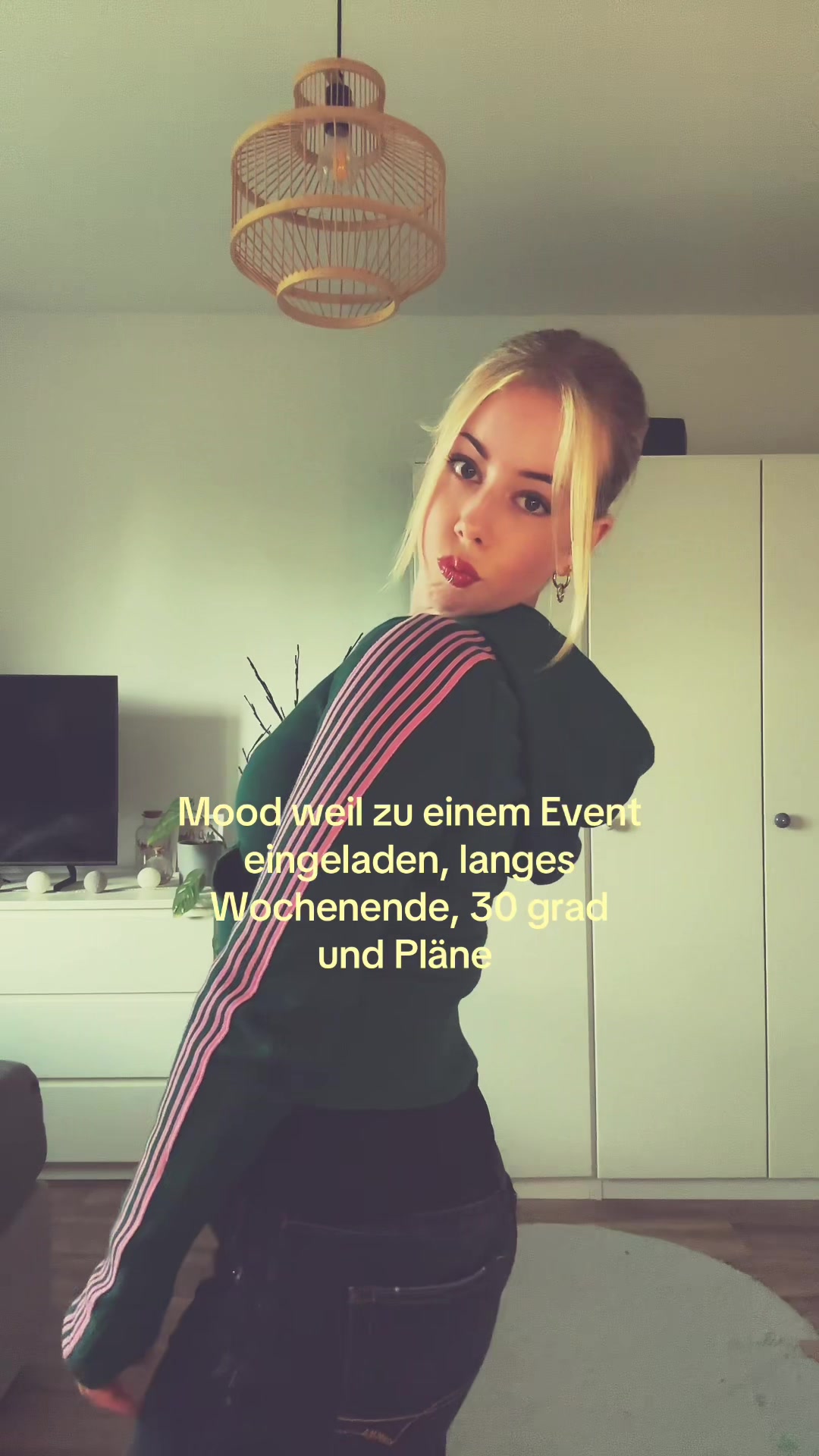 @Emiraaa