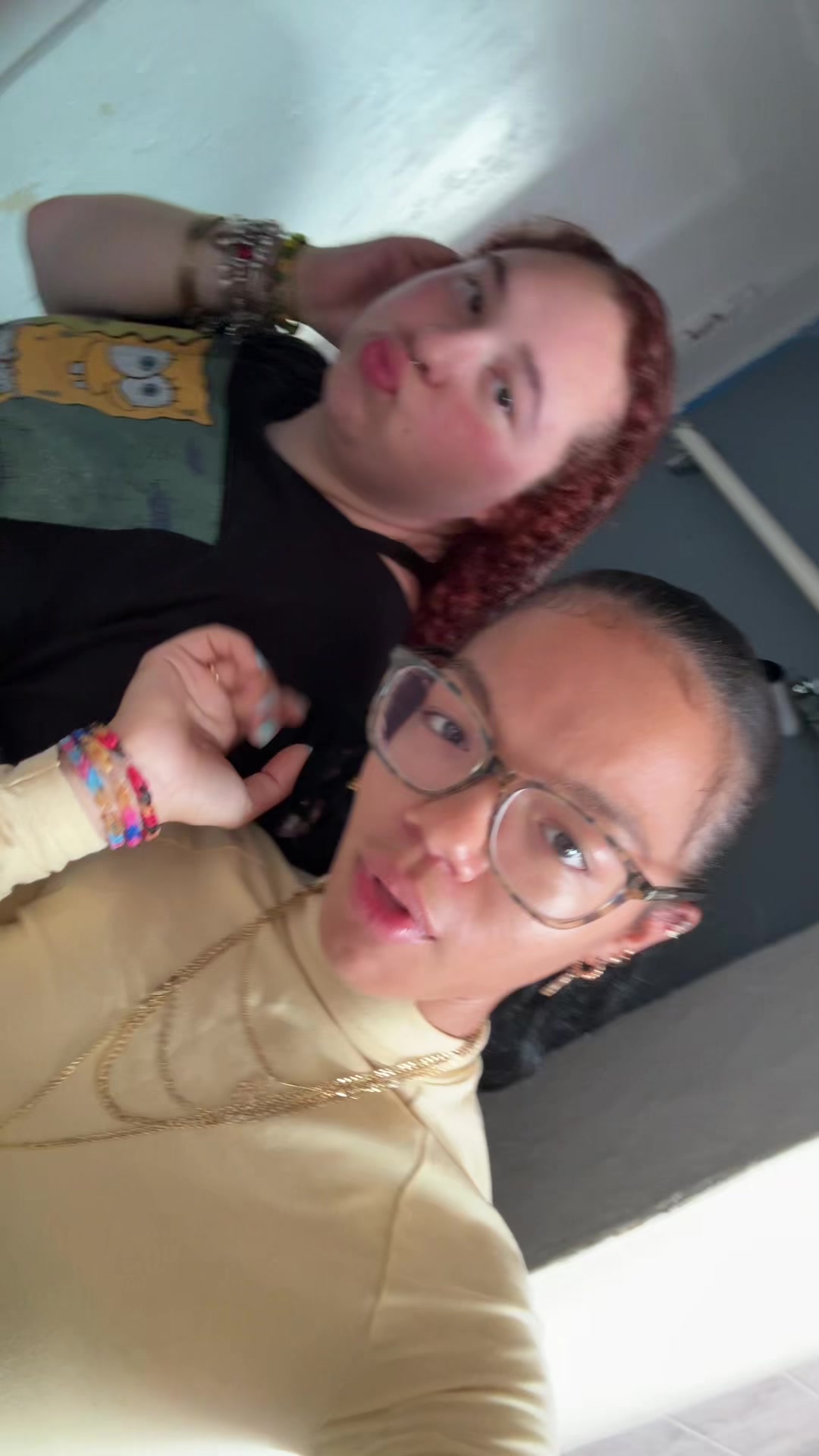 @..