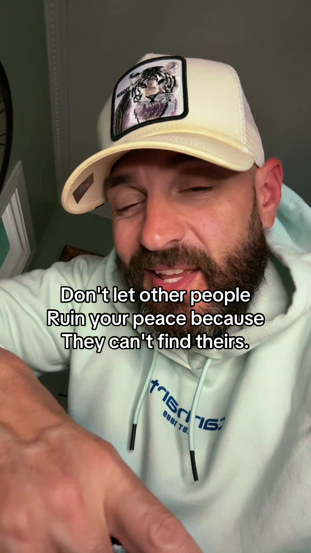 @Jj