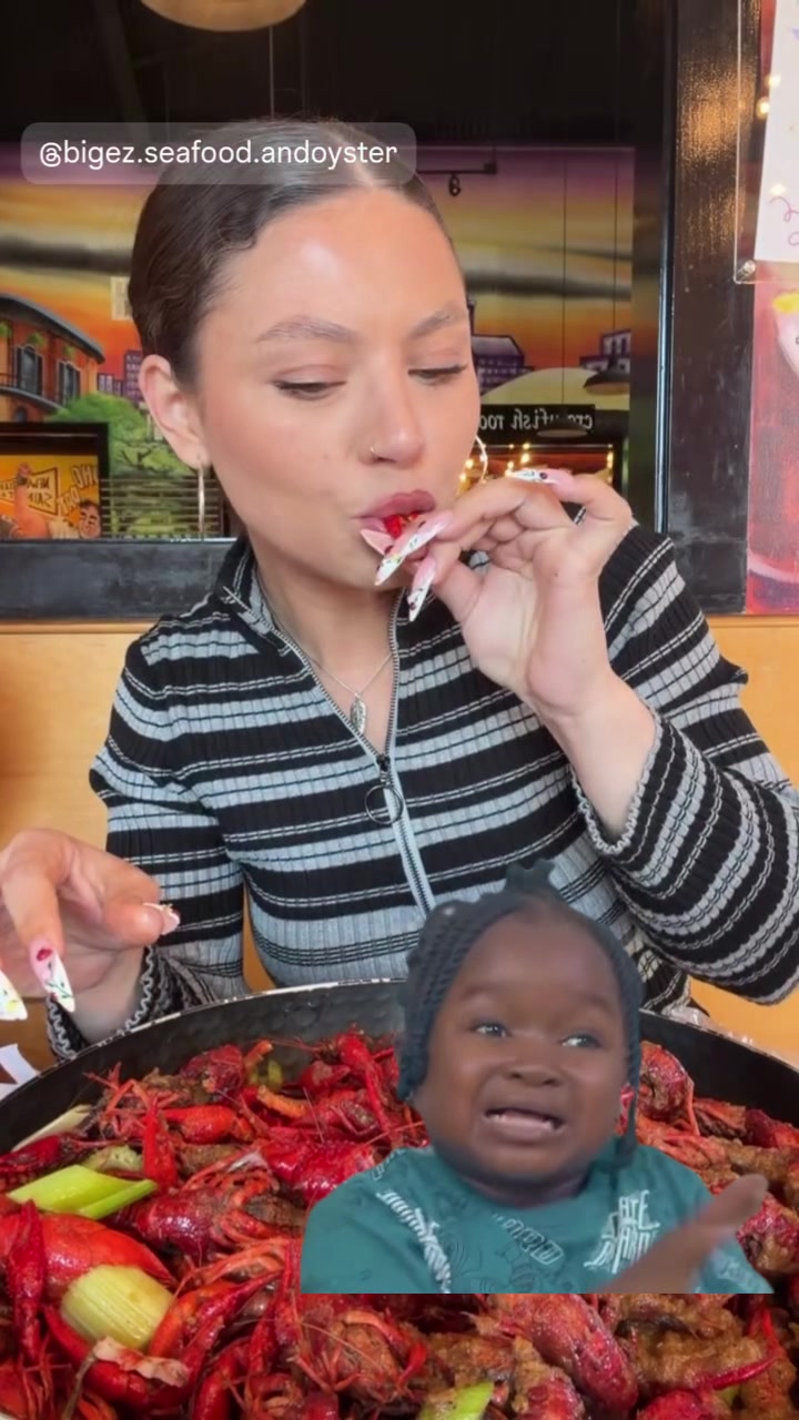 @thecurlycreole