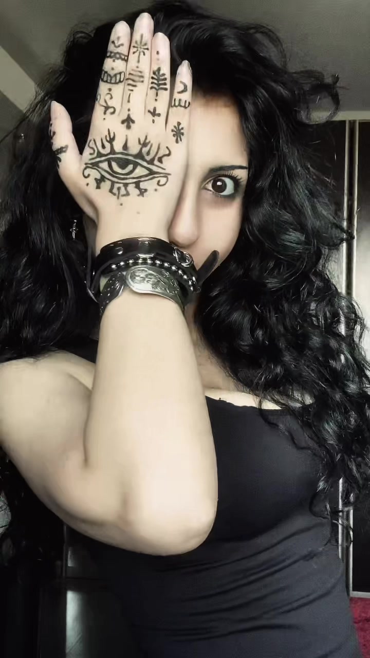 @🕸️Vanessa