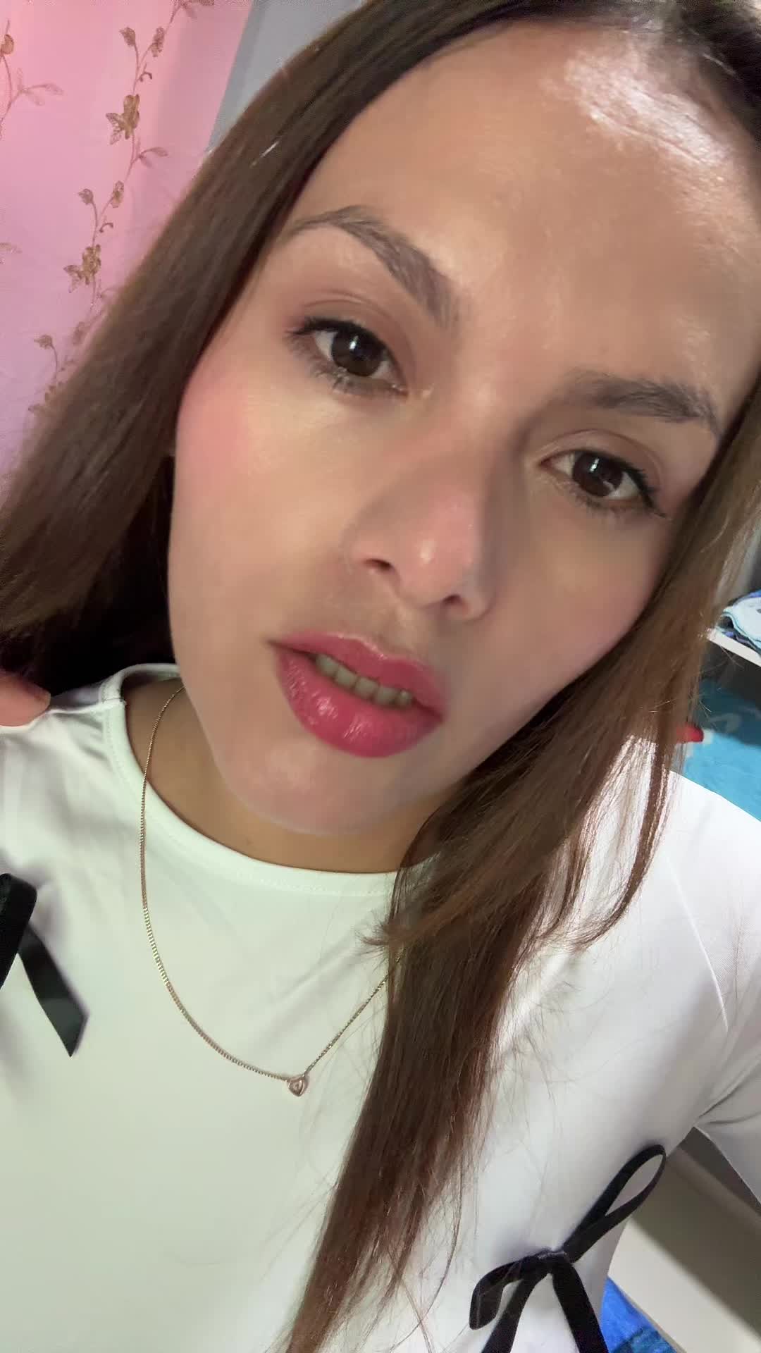 @Samantha flores