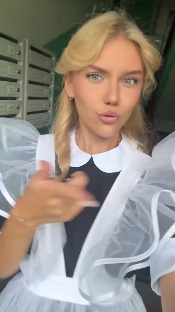 @полина андреевна