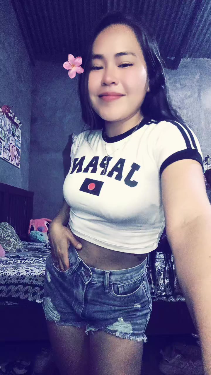 @𝙻𝚎𝚜🍓