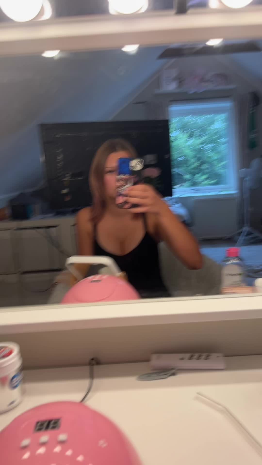@Stella