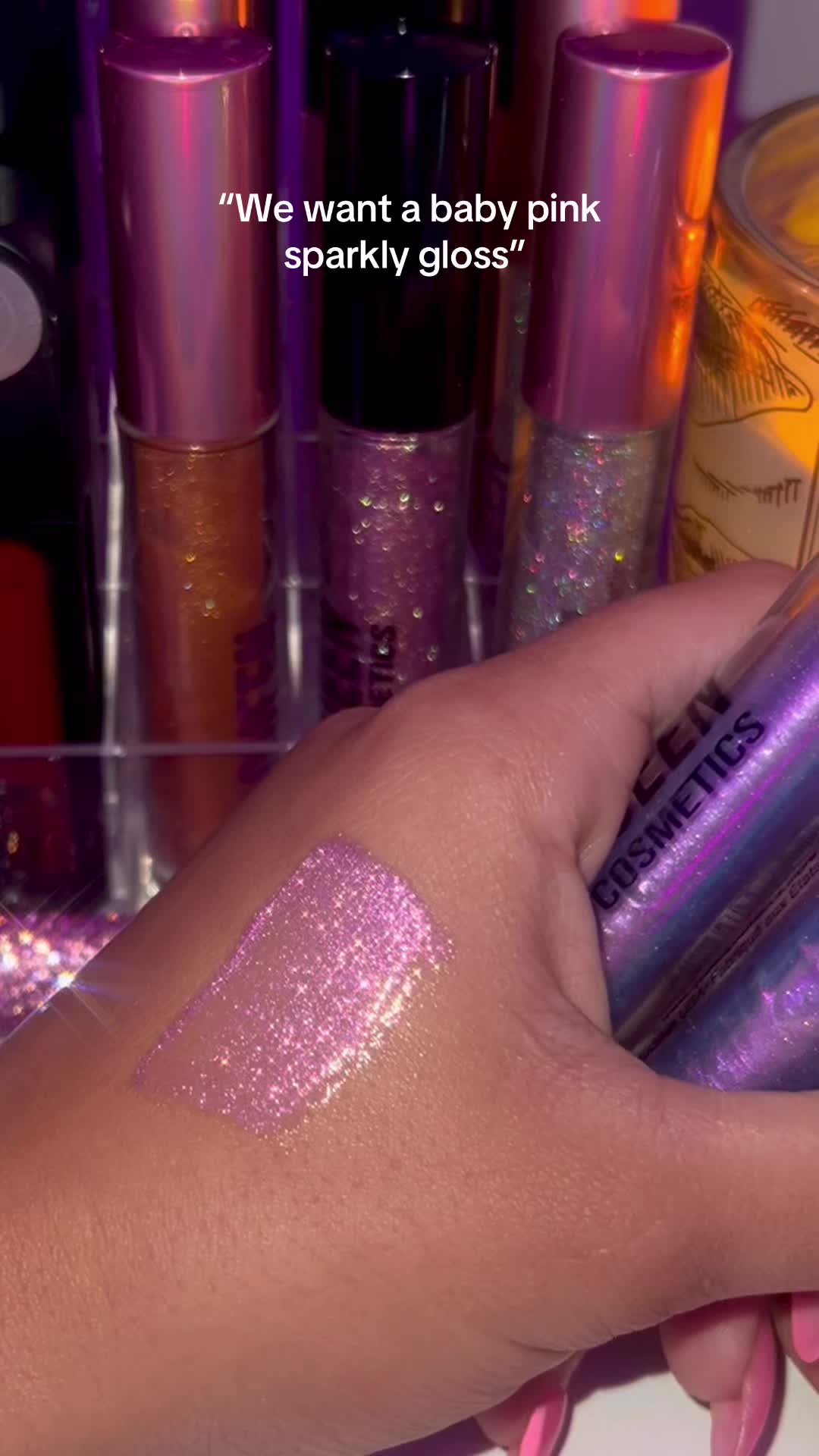 @Queencosmetics
