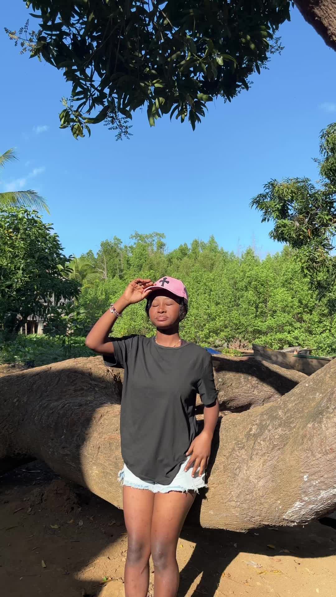 @Chacha🦋~💗🇲🇬