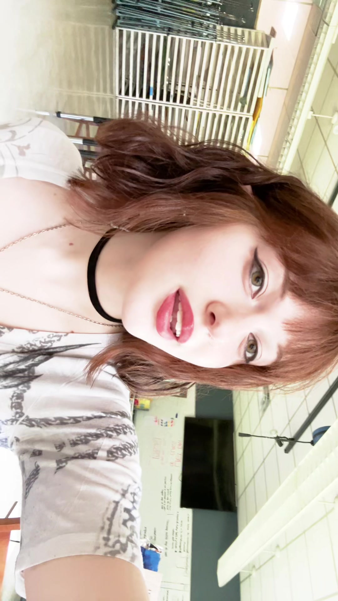 @v <3