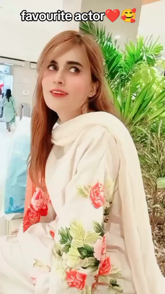 @pashtana nida khan