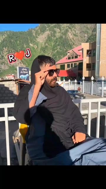 @ℂℍ,,,ℝ𝔼ℍ𝔸ℕ,,,𝕁𝕌𝕋𝕋