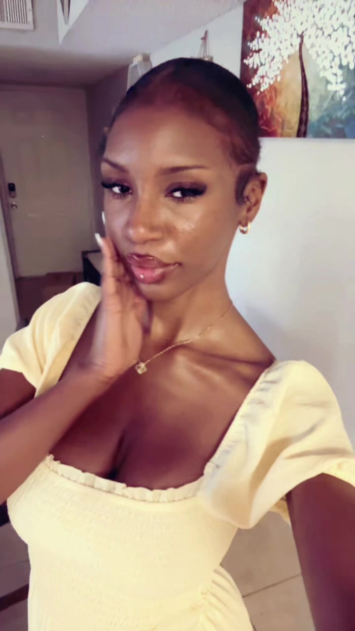 @Uleesha 🌸